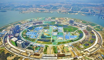 探訪鄭州‘地王’ 配套缺乏荒草叢生，房地產開發(fā)隱憂顯現(xiàn)